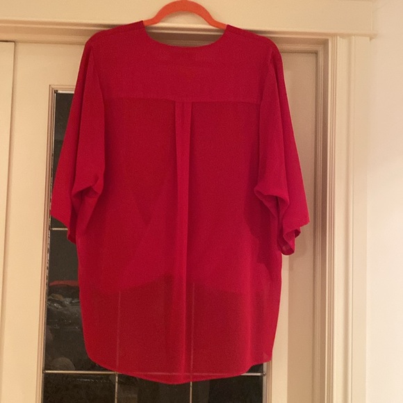 WAYF (Where are you from) Faux Wrap V-Neck Blouse in Raspberry Size Large - Picture 4 of 7